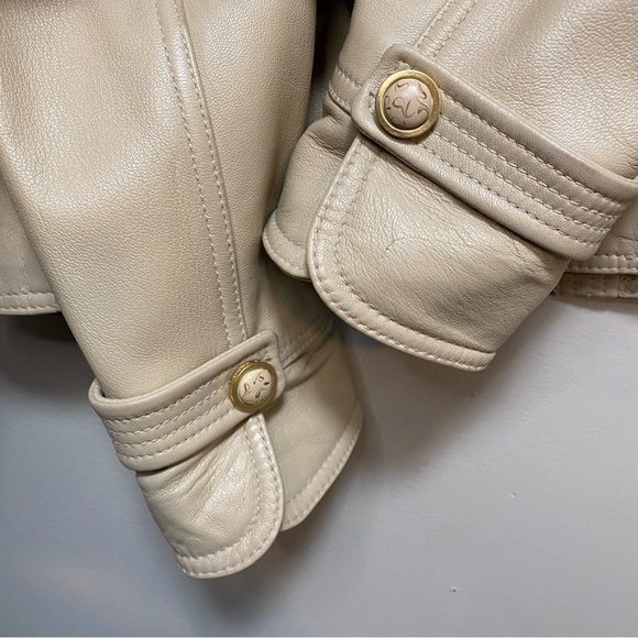 St. John Sport Leather Jacket in Tan / Cream Size Small - Picture 3 of 15